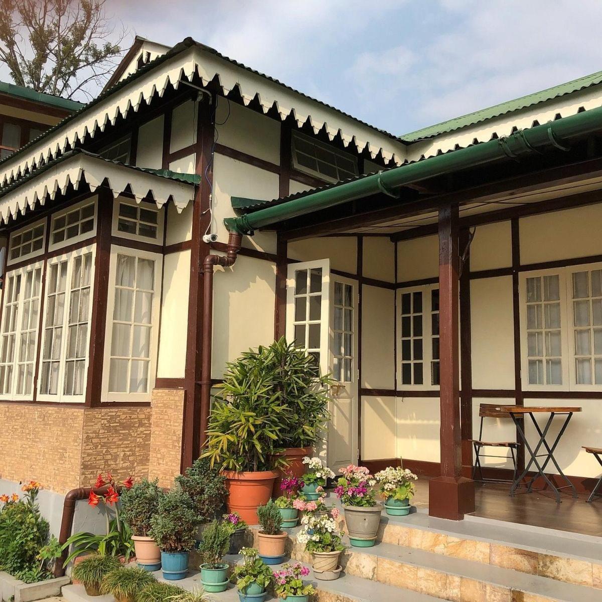 Cafe Shillong Bed & Breakfast Bed & Breakfast Exterior photo