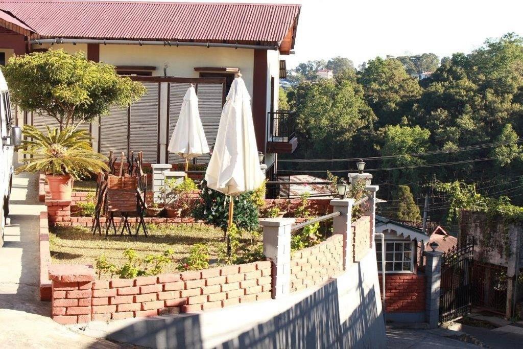 Cafe Shillong Bed & Breakfast Bed & Breakfast Exterior photo