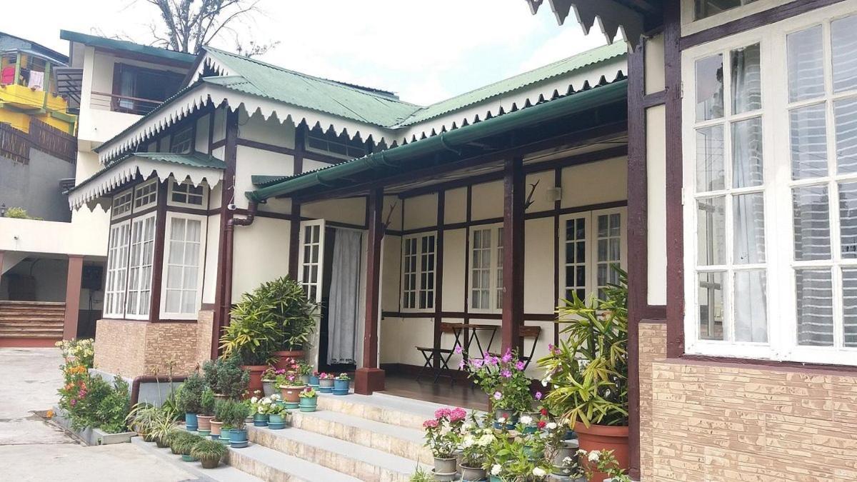 Cafe Shillong Bed & Breakfast Bed & Breakfast Exterior photo